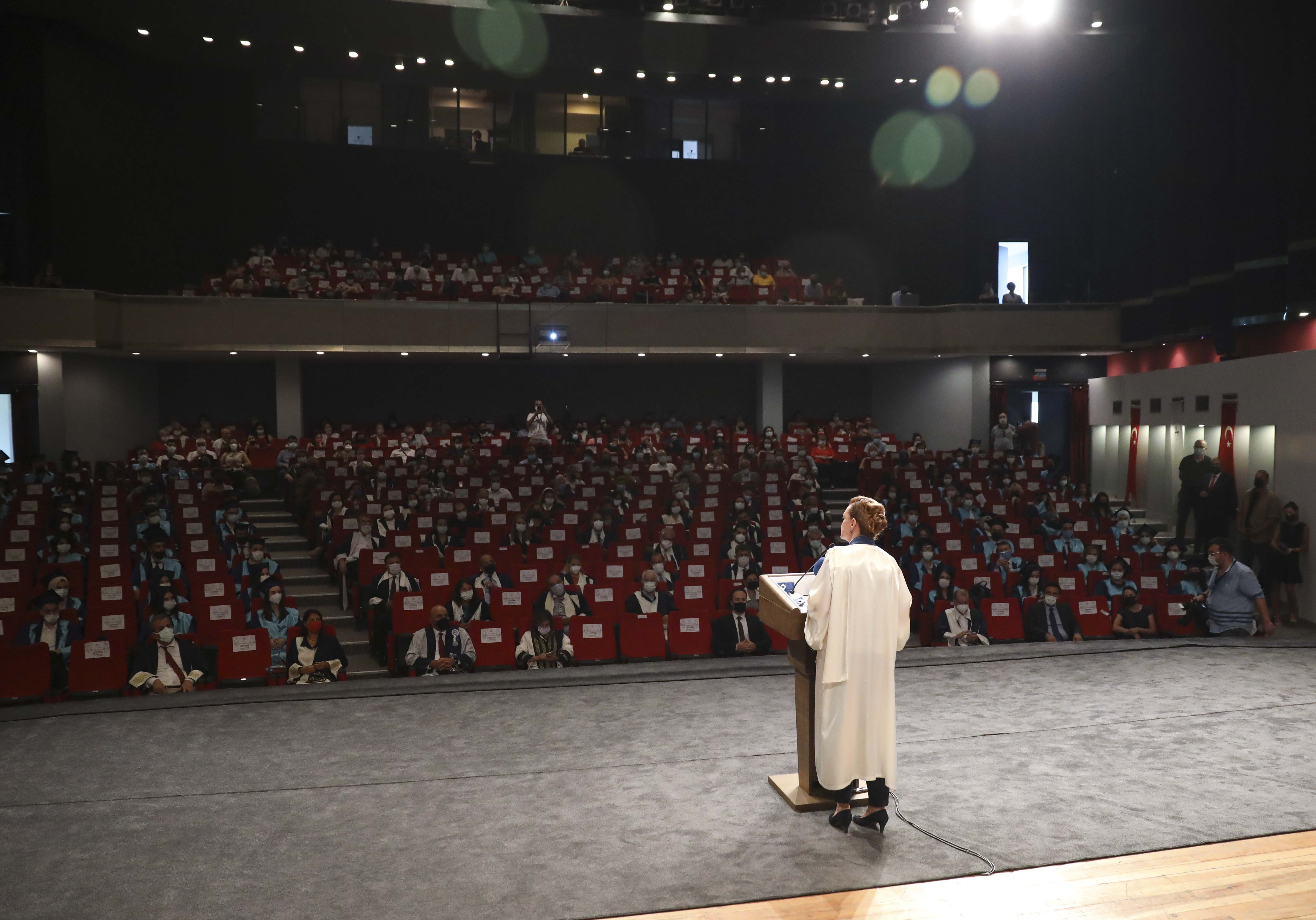 Deu De Ortak Mezuniyet Heyecani Yasandi Dokuz Eylul Universitesi Haber Portali