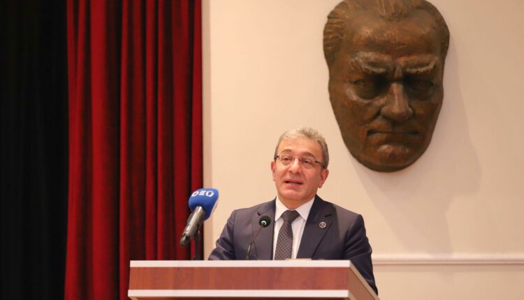 DEÜ Rektörü Prof. Dr. Bayram Yılmaz