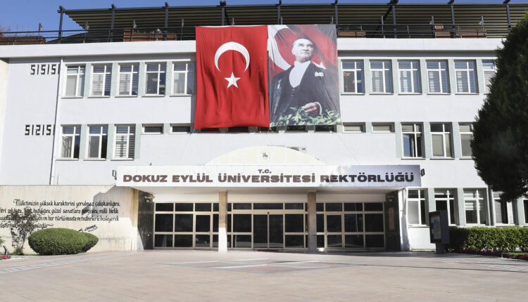 DEÜ_Rektörlük Binası