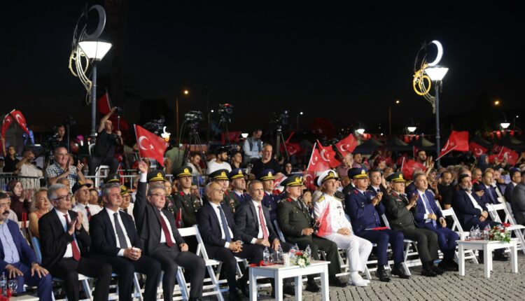 REKTÖR BAYRAM YILMAZ, 15 TEMMUZ ANMA GÜNÜ PROGRAMLARINA KATILDI (1)